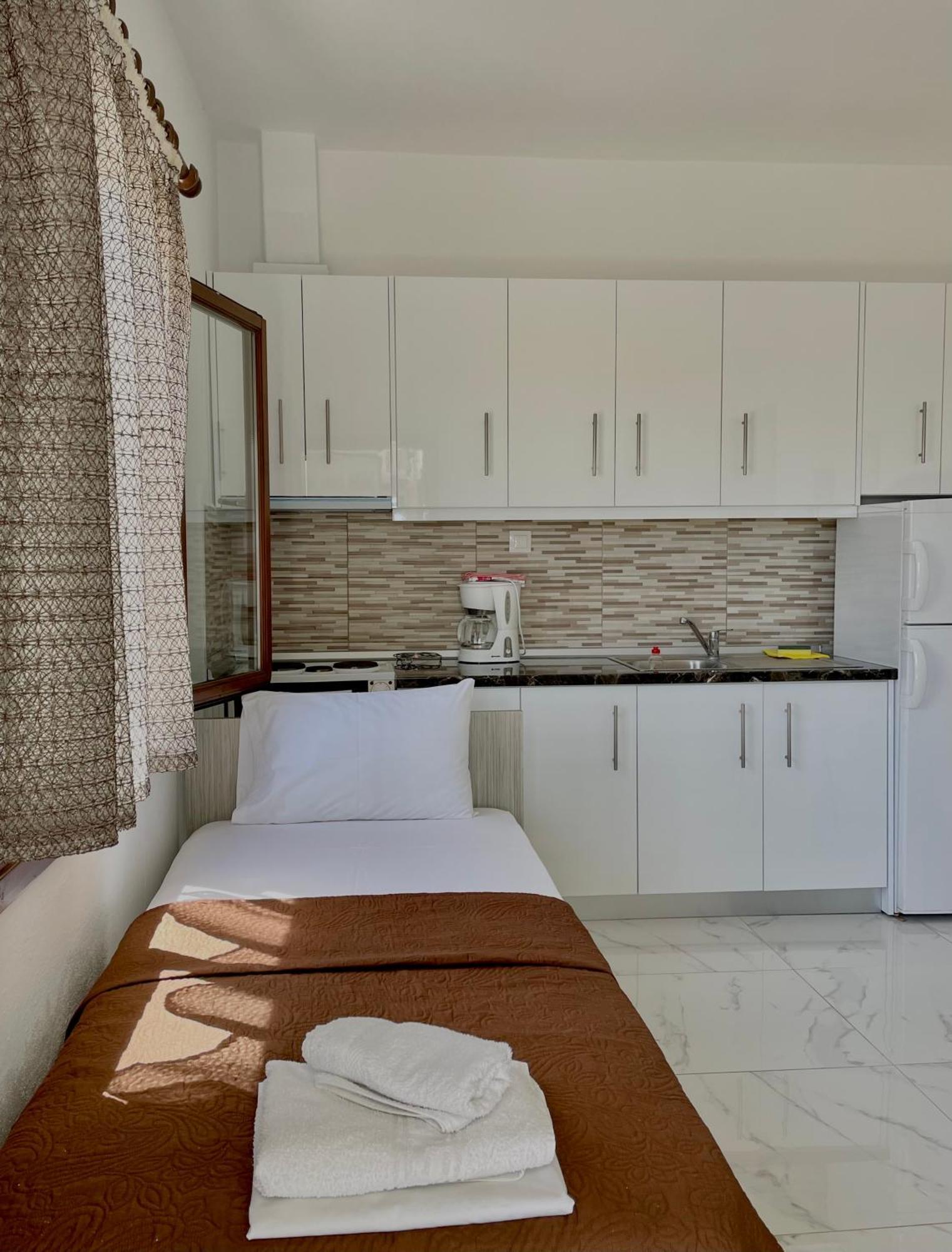 וורוורו Anna Dani Apartments מראה חיצוני תמונה