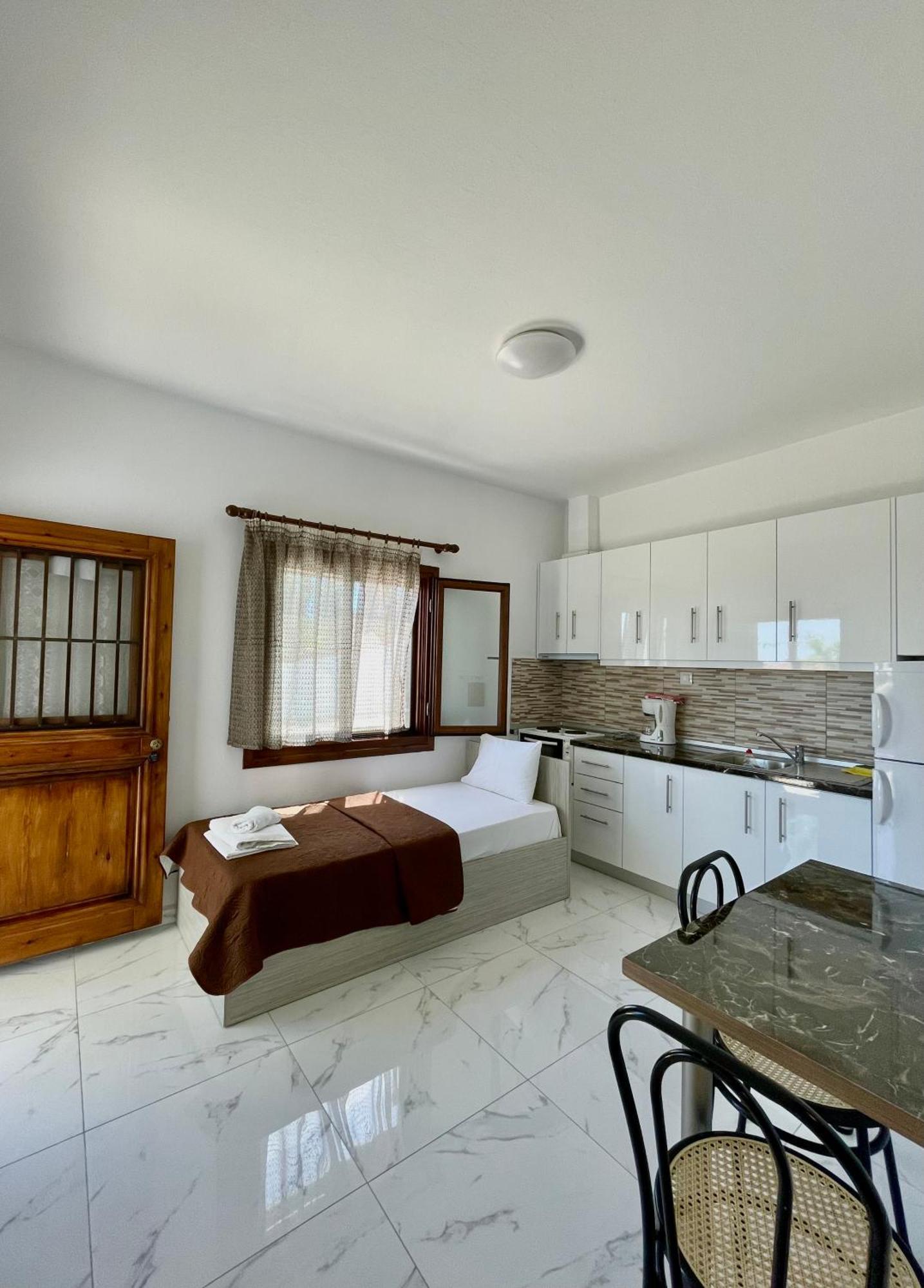 וורוורו Anna Dani Apartments מראה חיצוני תמונה